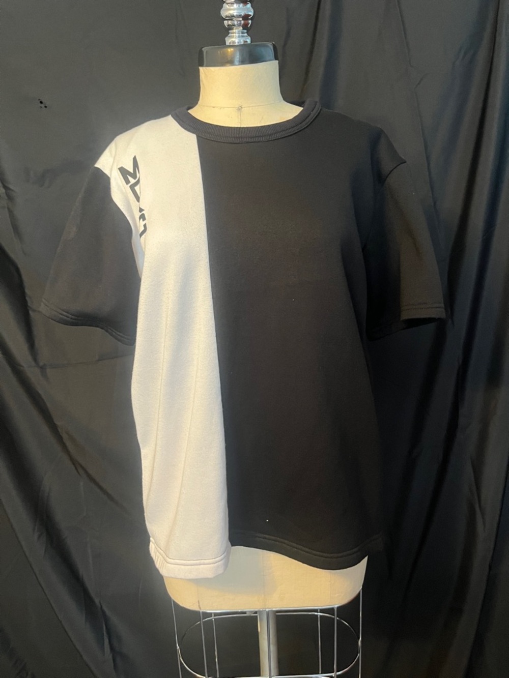 Men's Two-Tone Black and White Crewneck Sweat Shirt - Picture 1 of 5